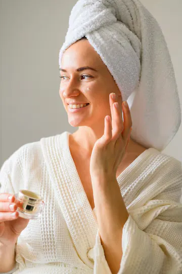 Oily Skin Care: 6 Best Salicylic Acid Face Washes