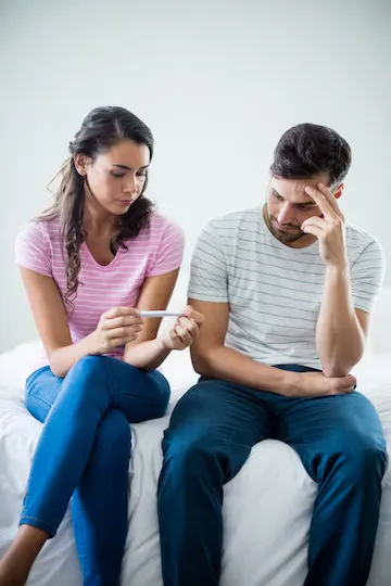 20 Warning Signs of Emotional Cheating in Your Partner & Tips for Recovery